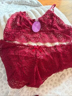 Avidlove Lace Bandeau Set in Burgundy- Bralette,Brief and Robe
